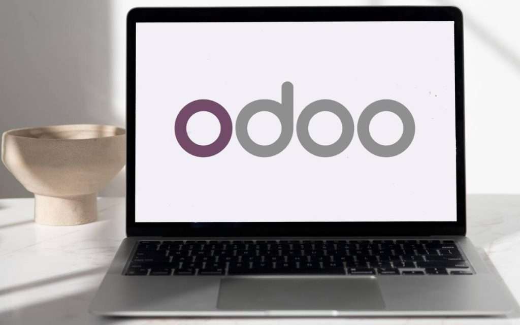 En la imagen se ve el logo de odoo open source erp.